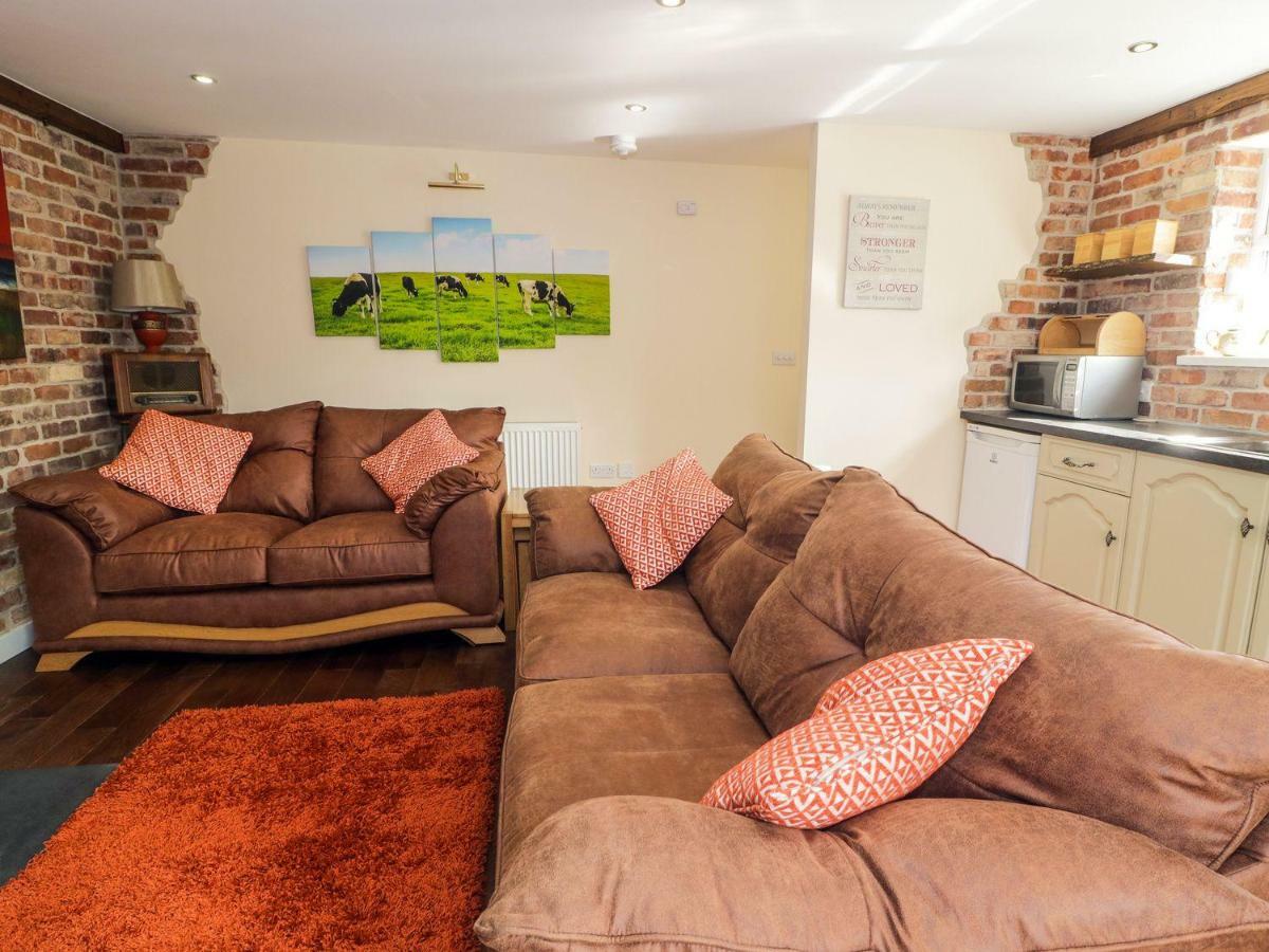 Ffynnonlwyd Cottage Llangynin Bagian luar foto